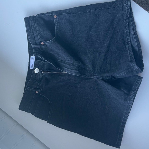 Black Zara jean shorts, great condition never worn, size 6 - Picture 1 of 5